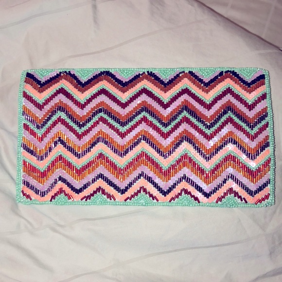 Beaded Chevron Pattern Clutch - Picture 2 of 5